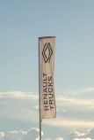 Renault Trucks vlaggen op een rij
