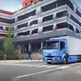 A Renault Trucks E-Tech D at a junction in the city