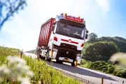 Renault Trucks T High voor Boekema uit Workum 3