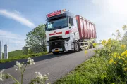 Renault Trucks T High voor Boekema uit Workum 4