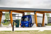 E-Tech T gaat laden bij Milence Zwolle