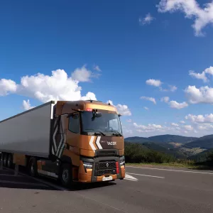 Smart Racer riding