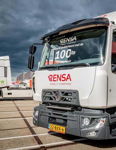 Aflevering 100e Renault Trucks D aan Rensa