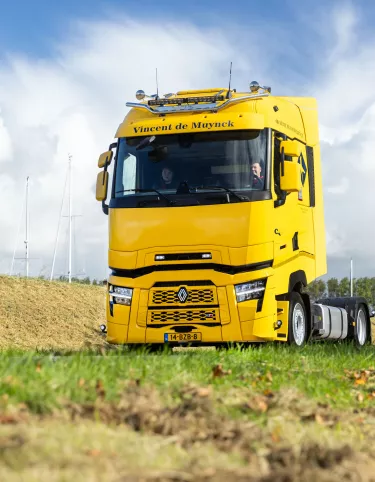 Eigenrijder Vincent de Muynck kiest voor het comfort, de ruimte en de brandstofefficiency van de Renault Trucks T High